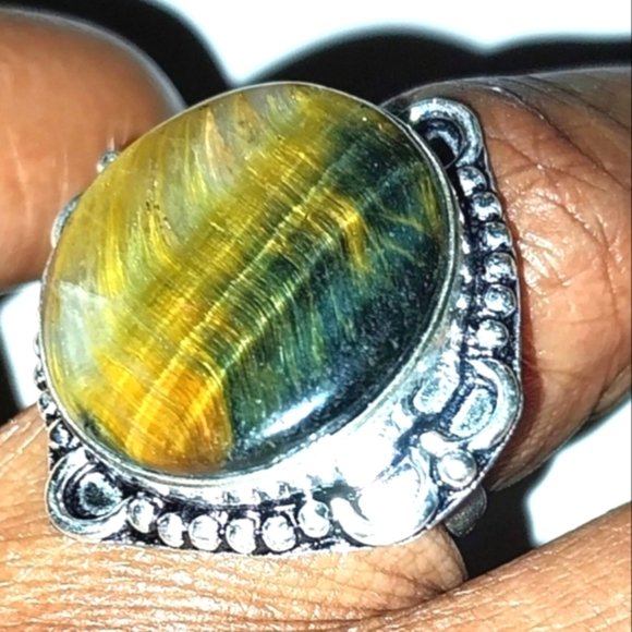 925 Sterling Silver Ring with Tiger's Eye Stone Sz 8
